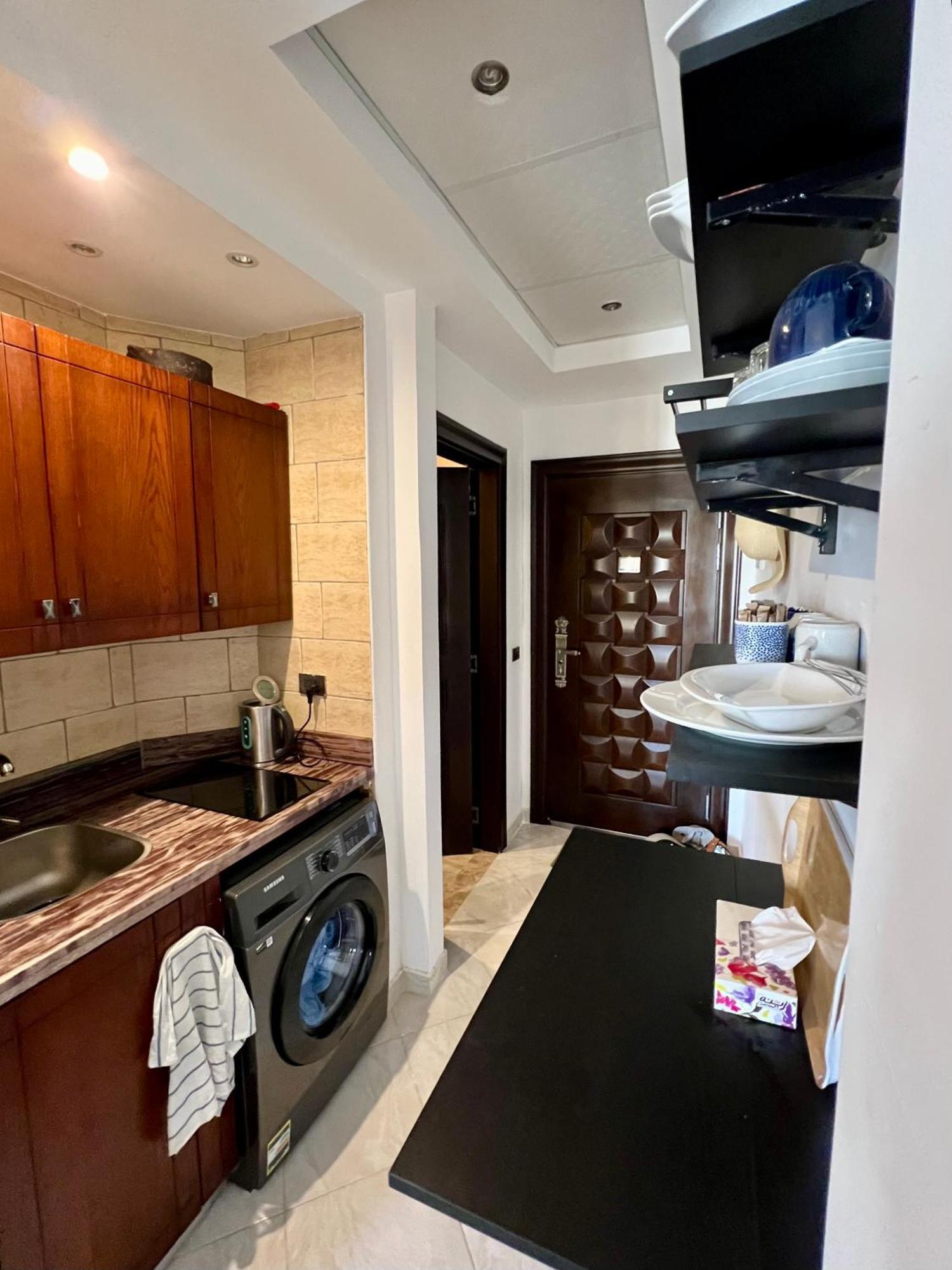 Luxury Beachfront Studio- Foreign Nationals Only Hurghada Exterior photo