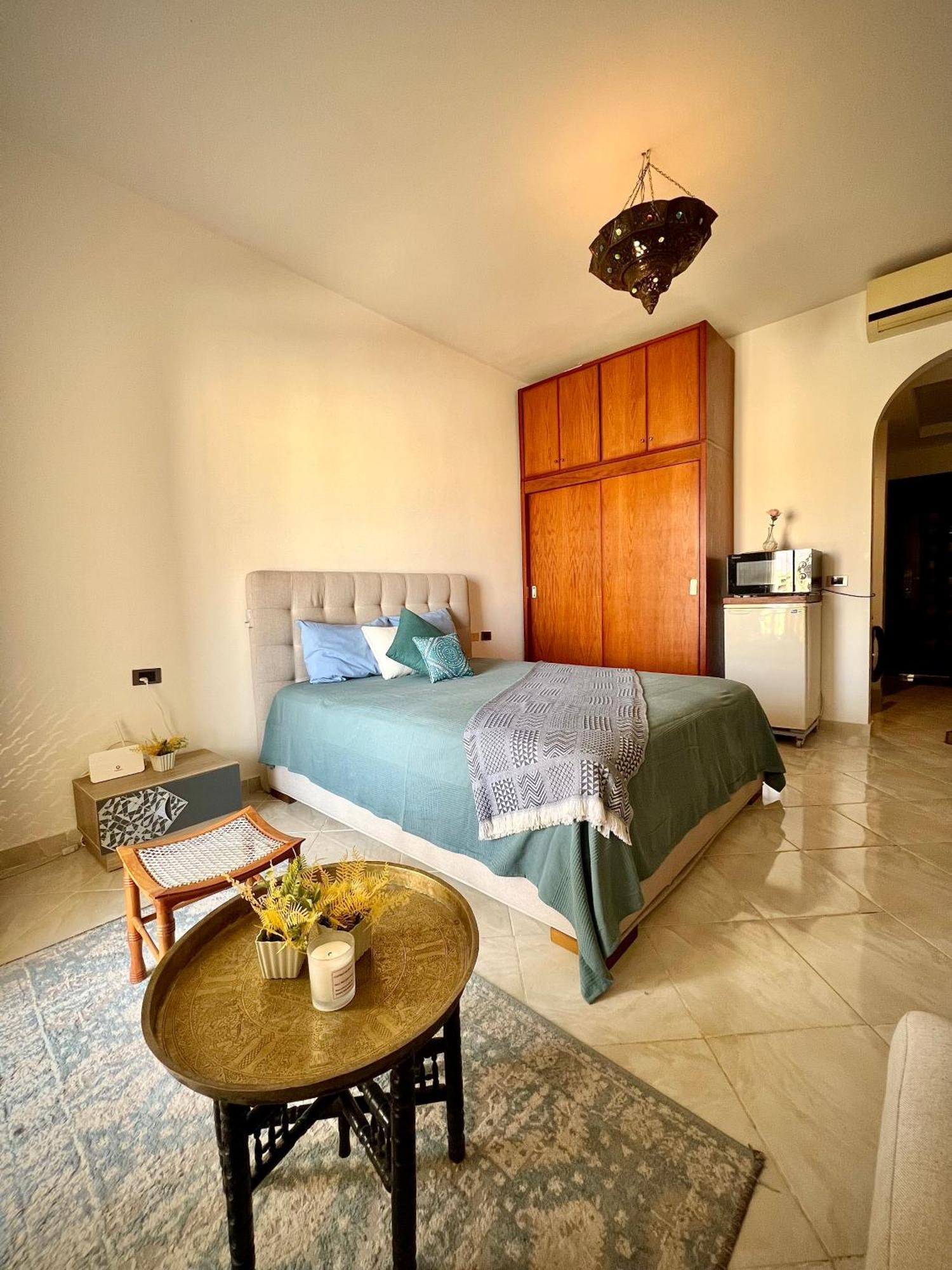 Luxury Beachfront Studio- Foreign Nationals Only Hurghada Exterior photo